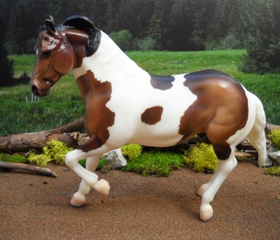 TRADITIONAL BREYER HORSE ~PAINT GELDING HORSE~ | EBay